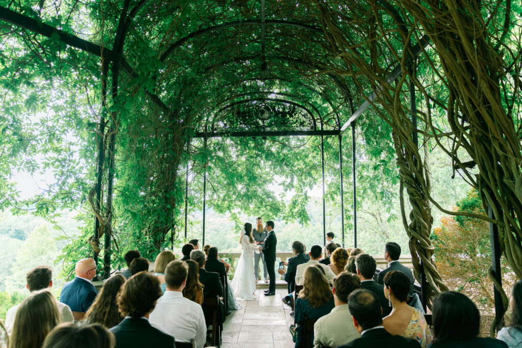 Luxury outdoor wedding ceremony at Cheekwood Estate in Nashville, Tennessee. 