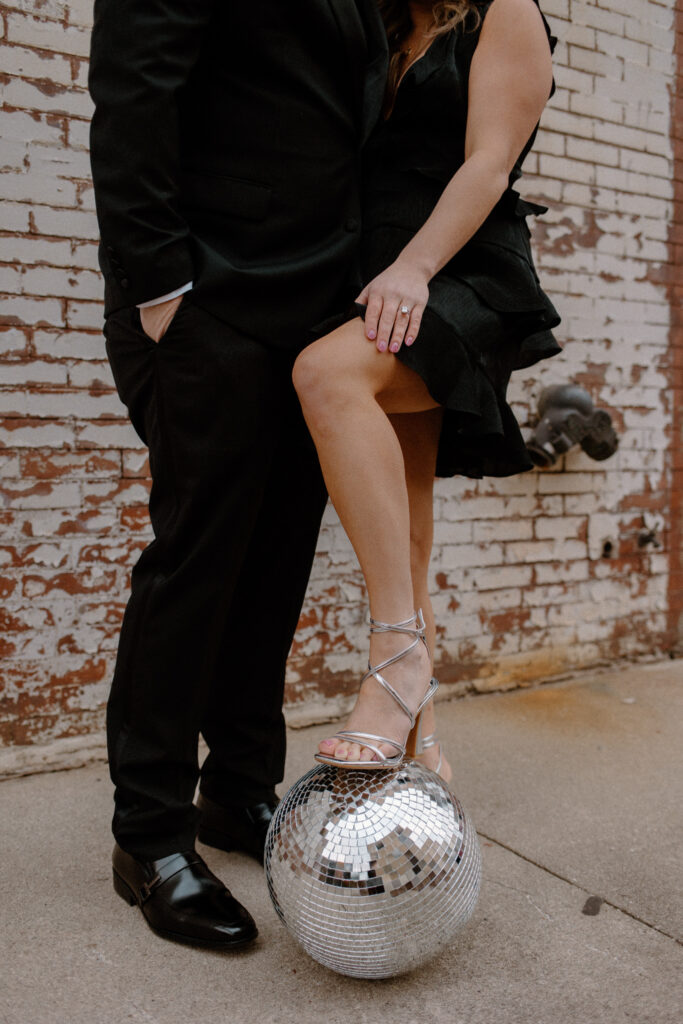 Classy engagement session outfits for a downtown engagement session.