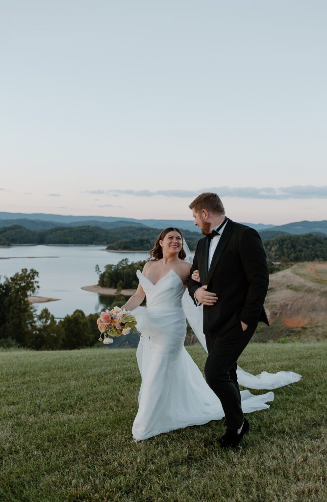 Bride and groom portraits at Tennessee backyard wedding.