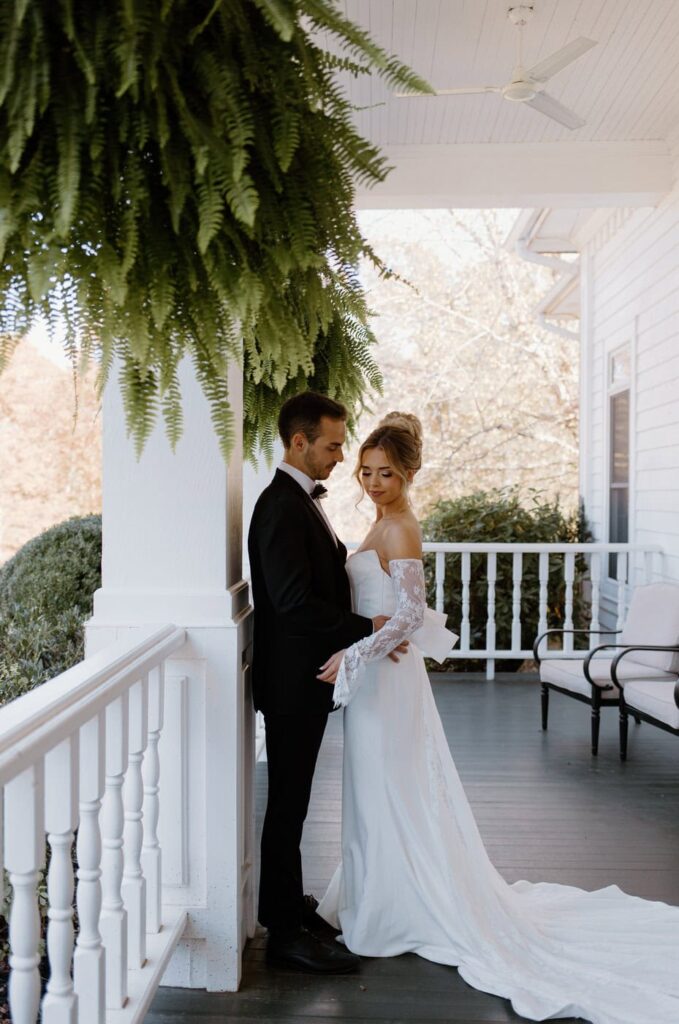 Bride and groom portraits at The Manor house at Whitestone Inn, an east Tennessee wedding venue.