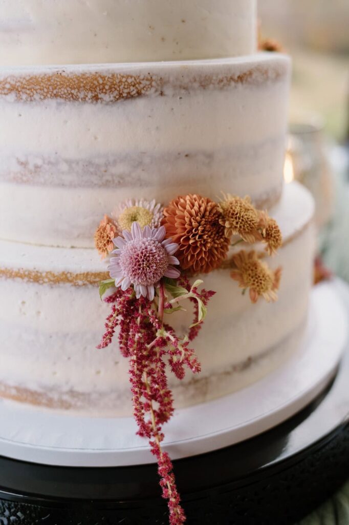 Minimal bundt wedding cake for a fall wedding at Ancient Lore Village, Knoxville wedding venue.