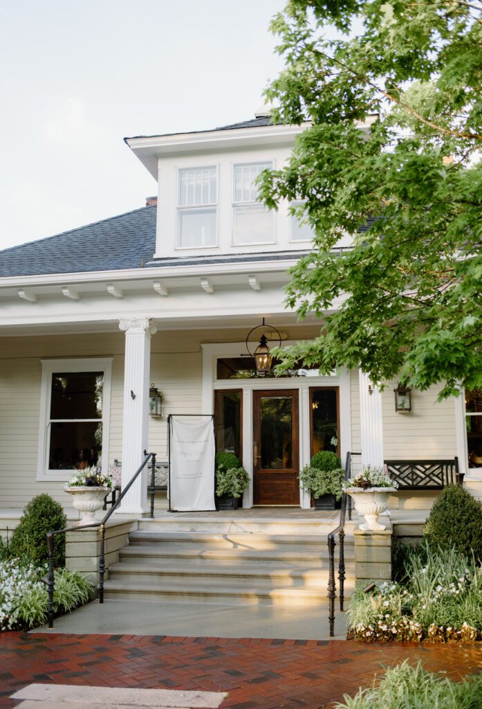 Nashville Wedding venue, CJ's Off the Square.